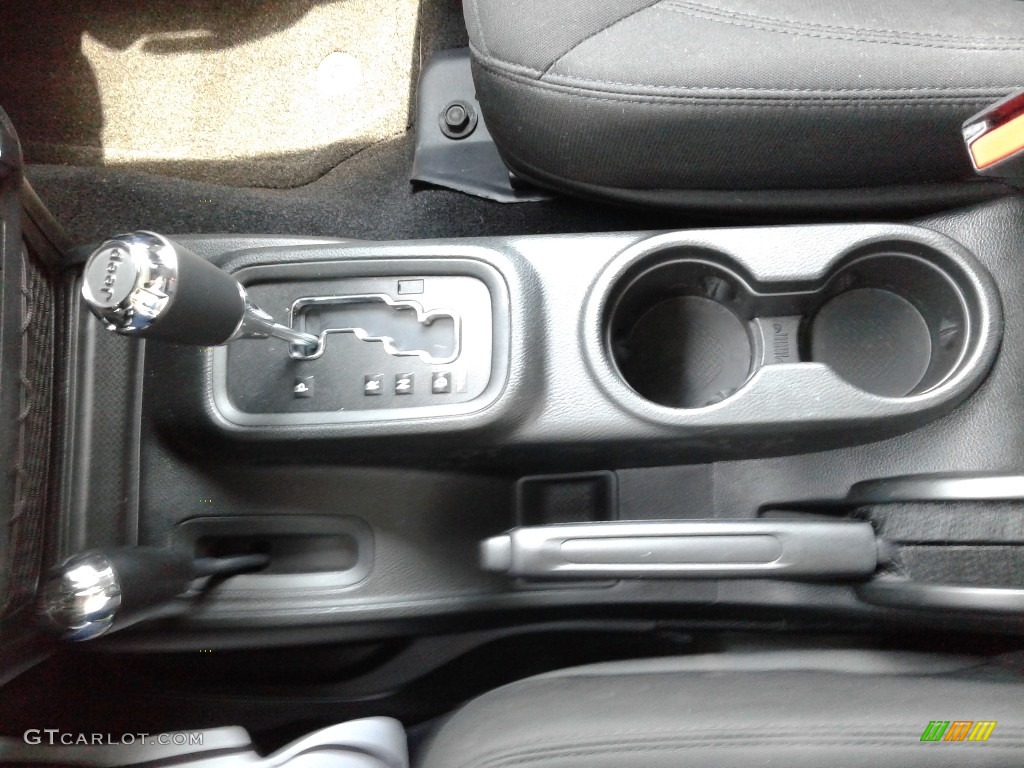 2017 Wrangler Unlimited Sport 4x4 - Bright White / Black photo #22