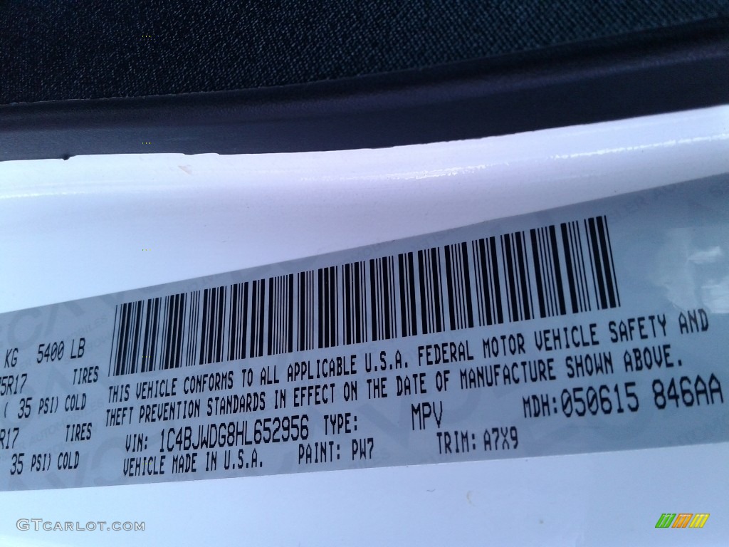 2017 Wrangler Unlimited Sport 4x4 - Bright White / Black photo #25