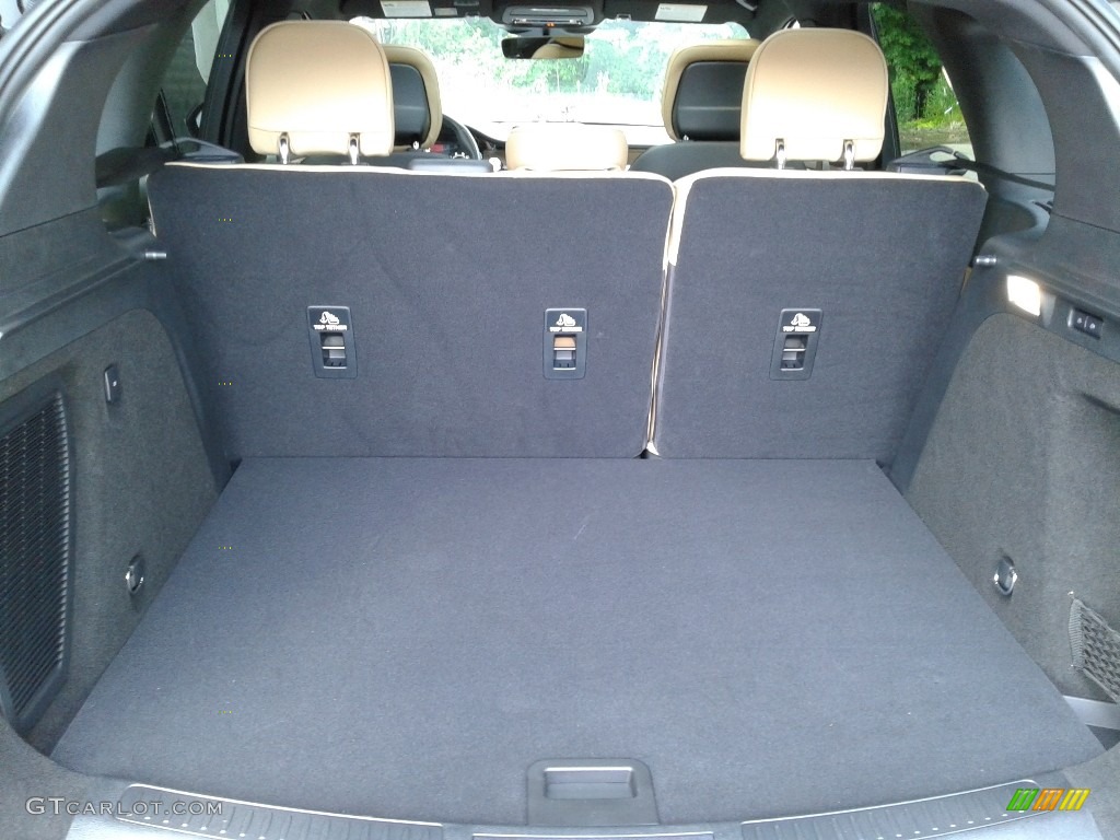 2020 Lincoln Corsair Reserve Trunk Photos