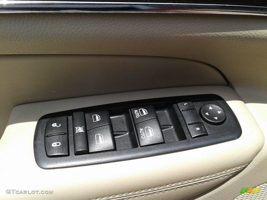 2014 Grand Cherokee Limited 4x4 - Deep Cherry Red Crystal Pearl / New Zealand Black/Light Frost photo #15
