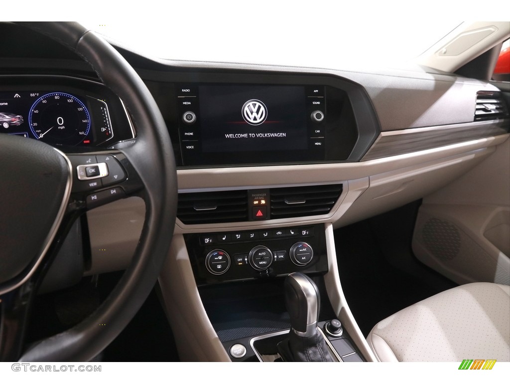 2019 Volkswagen Jetta SEL Controls Photo #142059693