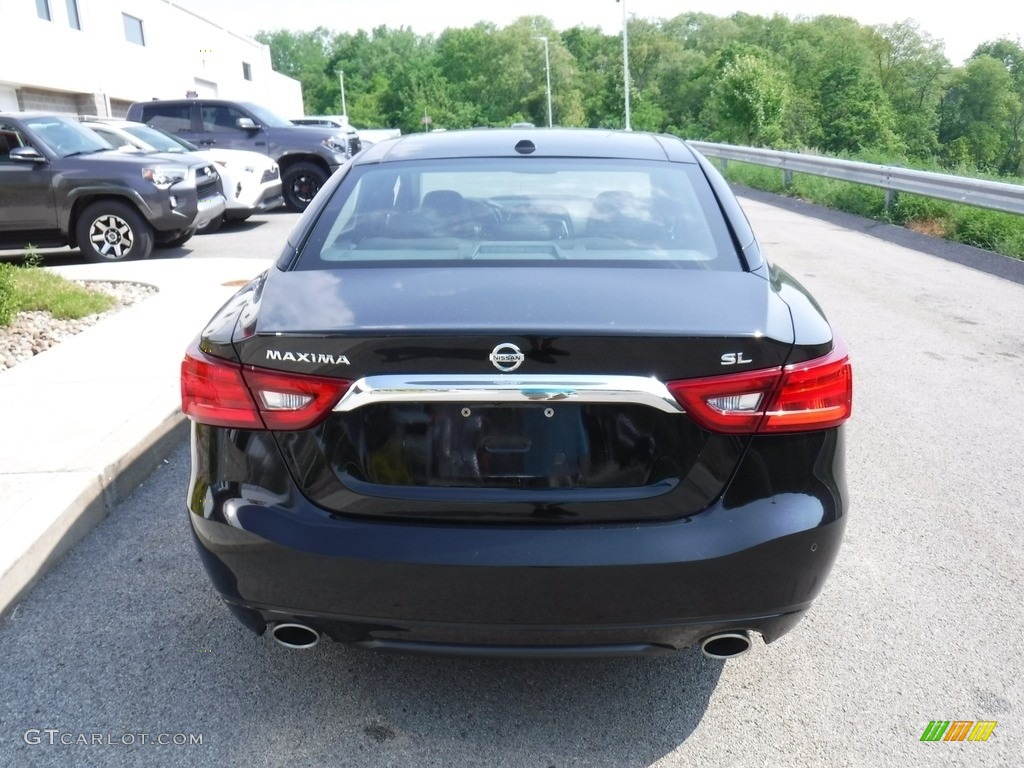 2017 Maxima SL - Super Black / Charcoal photo #16