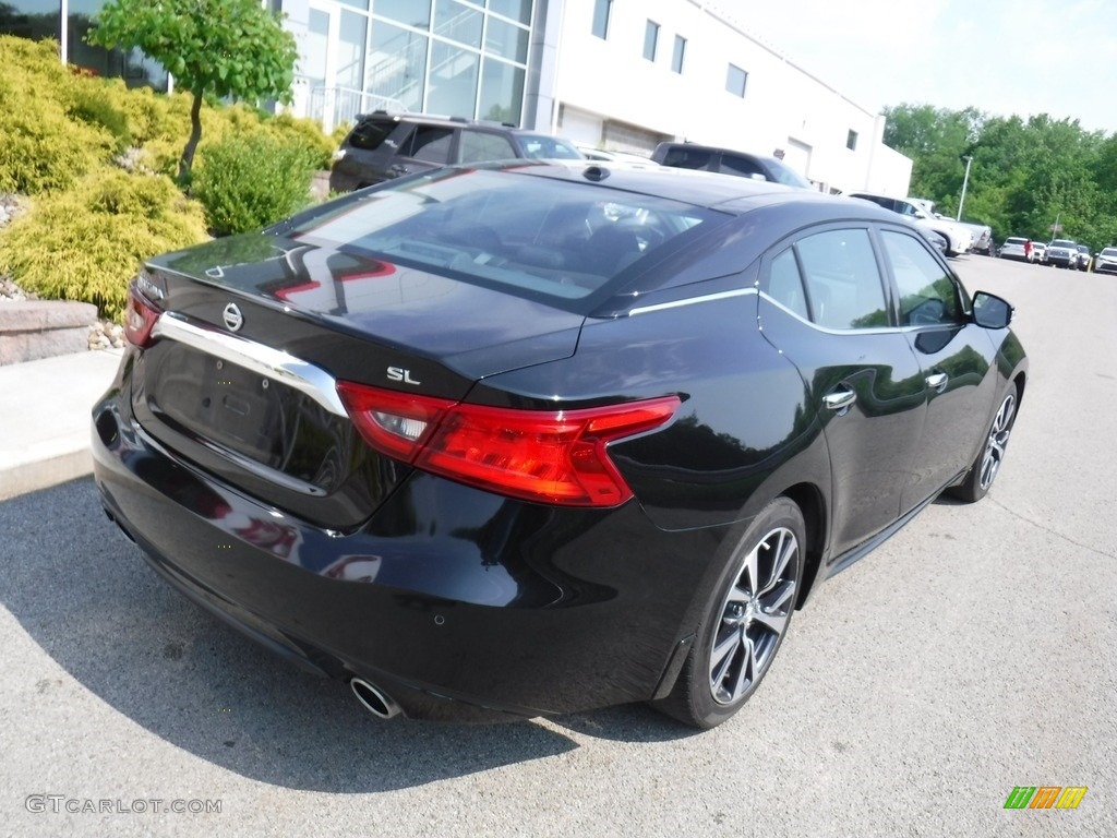 2017 Maxima SL - Super Black / Charcoal photo #17