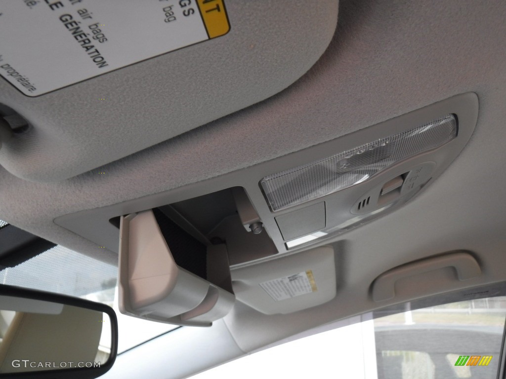 2015 Prius v Four - Sea Glass Pearl / Bisque photo #23