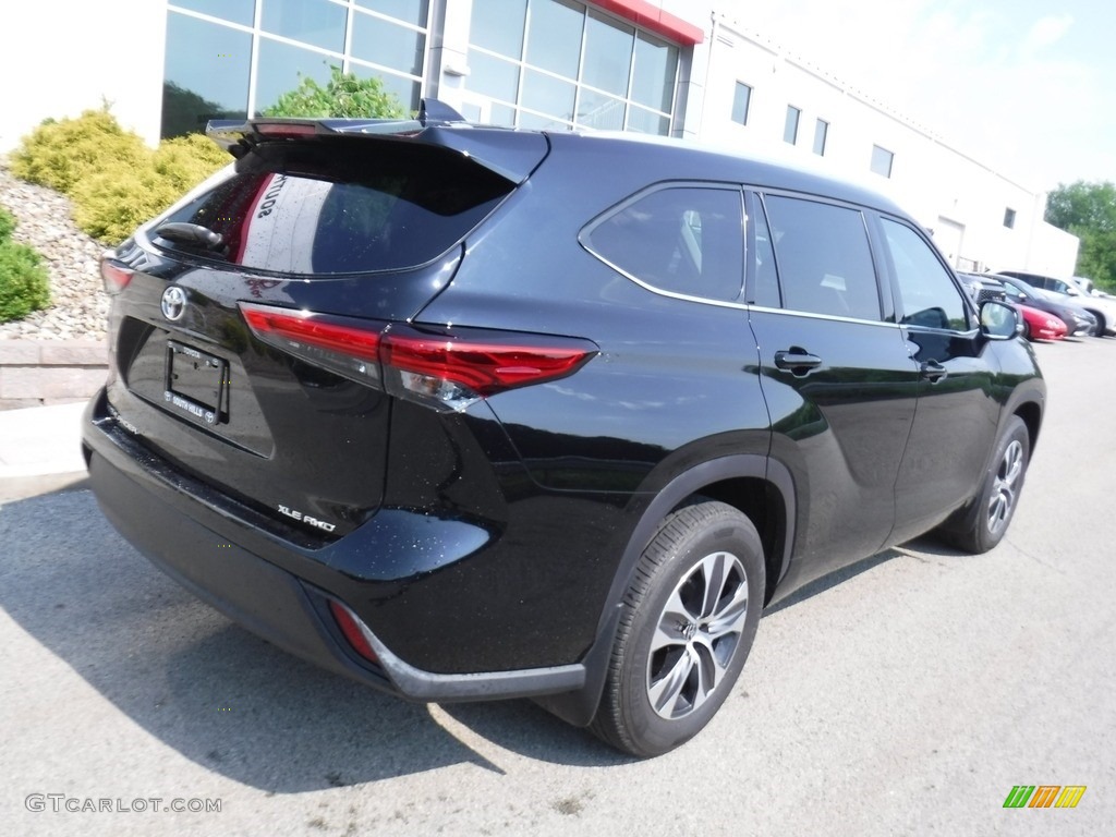 2020 Highlander XLE AWD - Midnight Black Metallic / Black photo #19