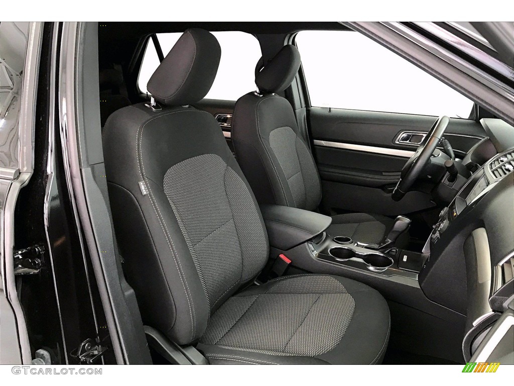 Medium Black Interior 2019 Ford Explorer XLT Photo #142064604