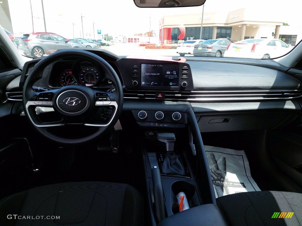 2021 Elantra SE - Phantom Black / Black photo #5