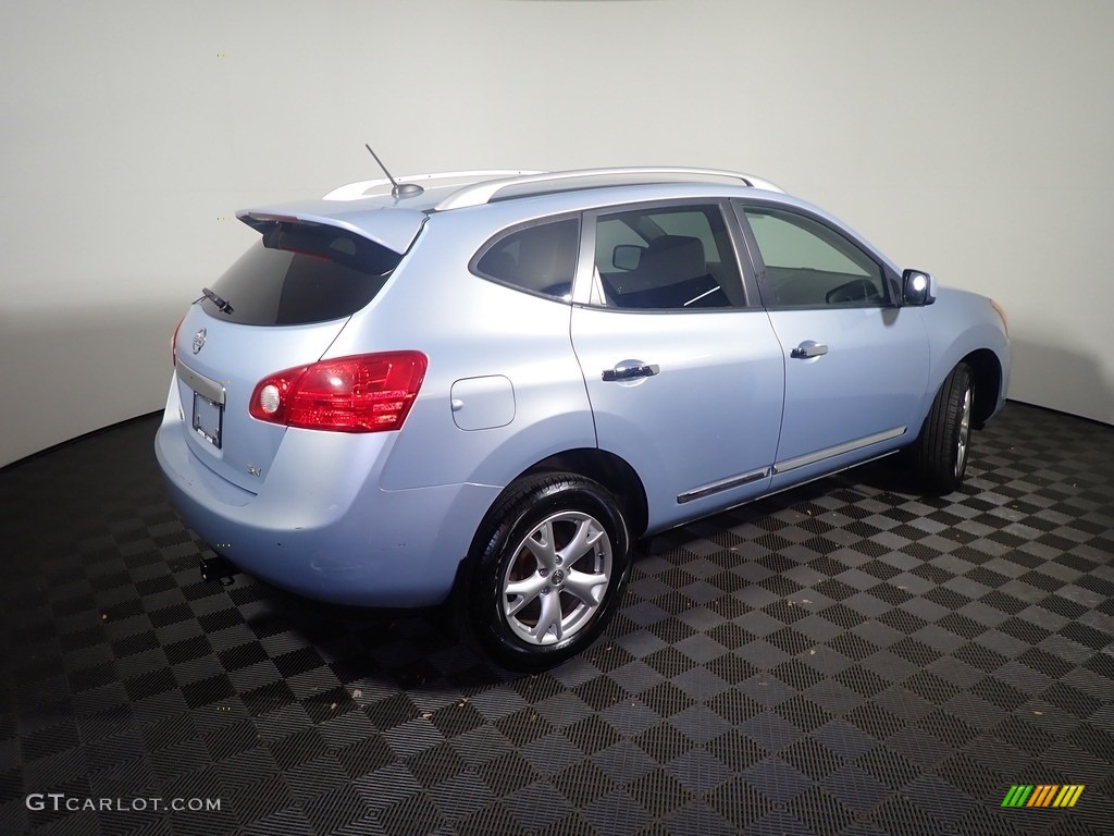 2011 Rogue SV - Gotham Gray Metallic / Gray photo #17