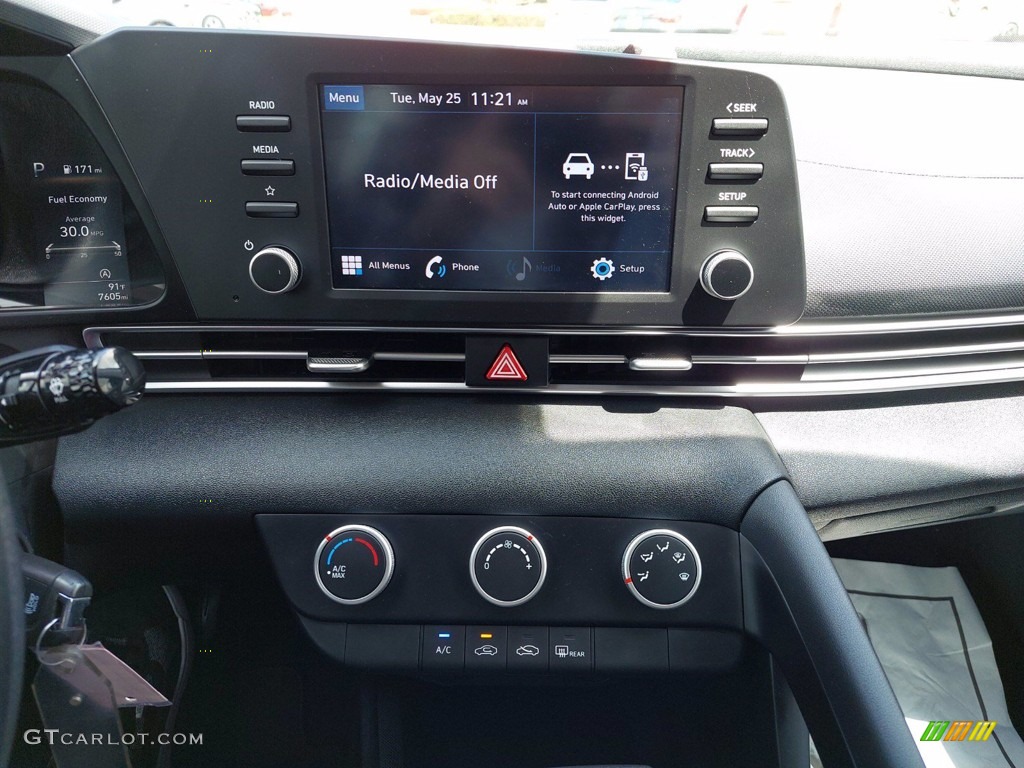 2021 Elantra SE - Phantom Black / Black photo #18