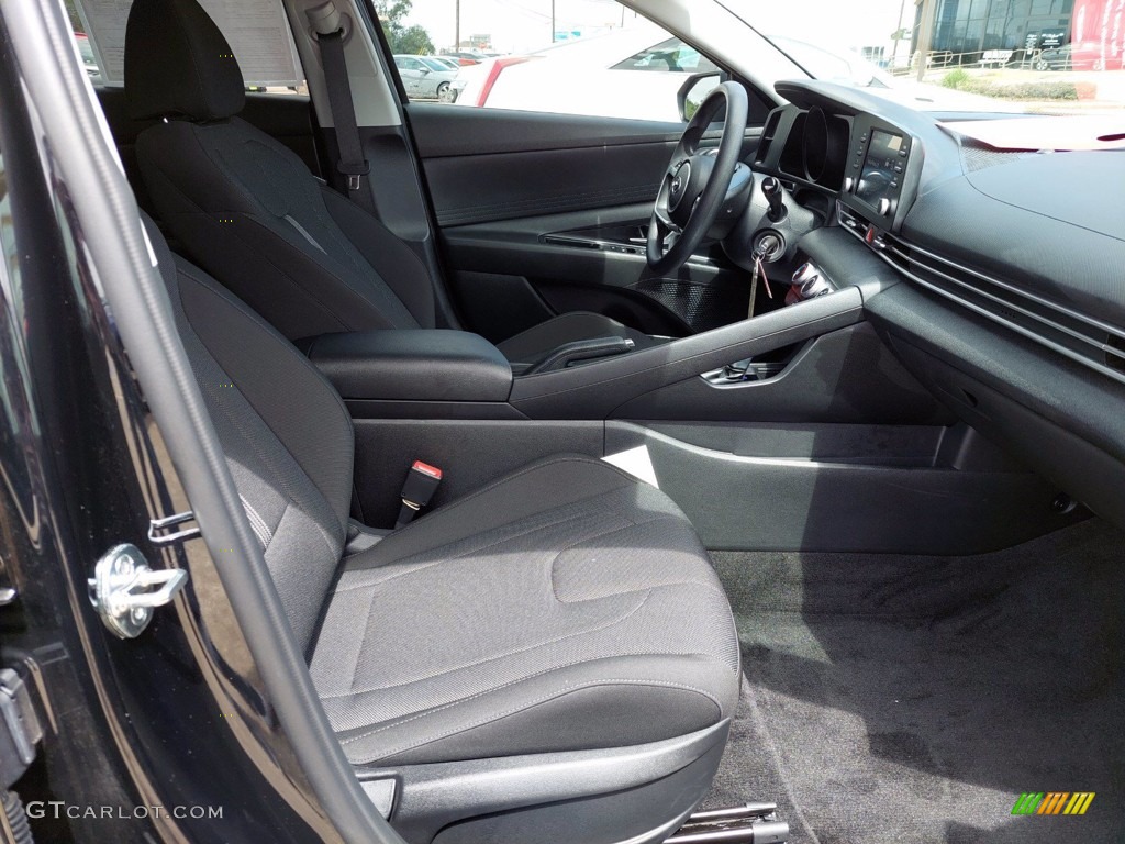 2021 Elantra SE - Phantom Black / Black photo #29