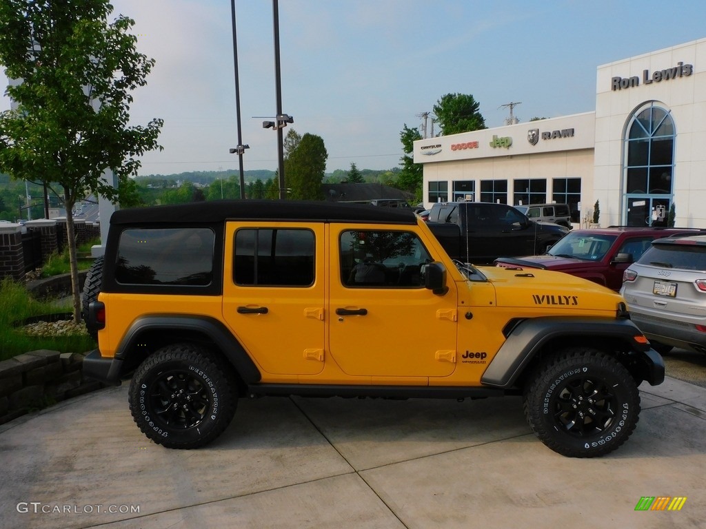 2021 Wrangler Unlimited Willys 4x4 - Hellayella / Black photo #4