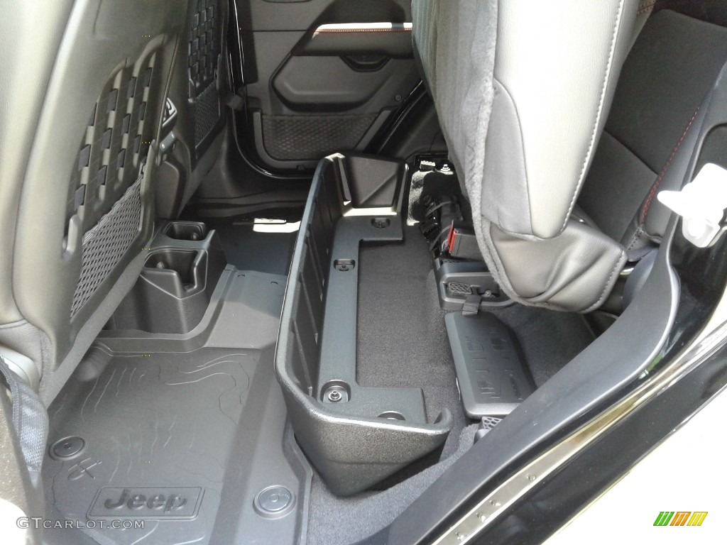 2021 Jeep Gladiator Rubicon 4x4 Rear Seat Photos