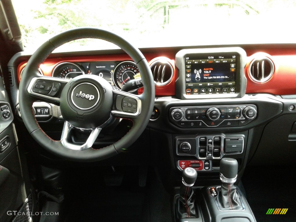 2021 Jeep Gladiator Rubicon 4x4 Dashboard Photos