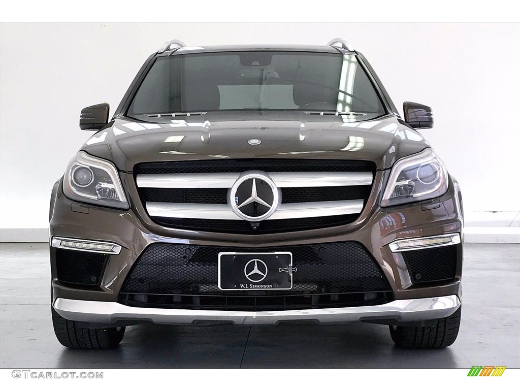 2016 GL 550 4Matic - Dakota Brown Metallic / Auburn Brown/Black photo #2