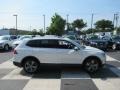 Pure White - Tiguan SEL 4MOTION Photo No. 3