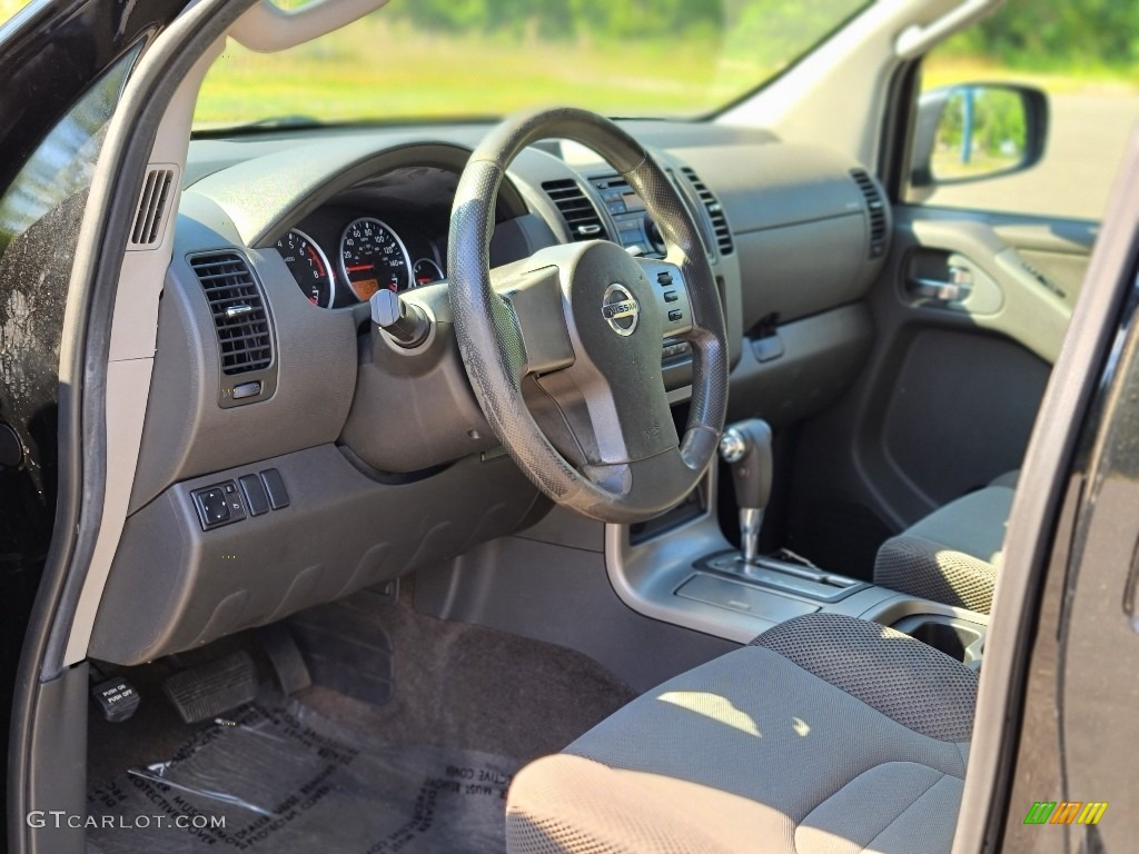 2011 Pathfinder LE 4x4 - Super Black / Graphite photo #15