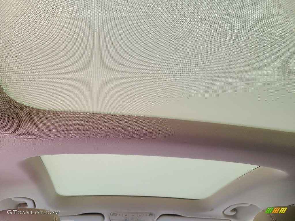 2019 GLC 350e 4Matic - designo Cardinal Red Metallic / Silk Beige/Black photo #33