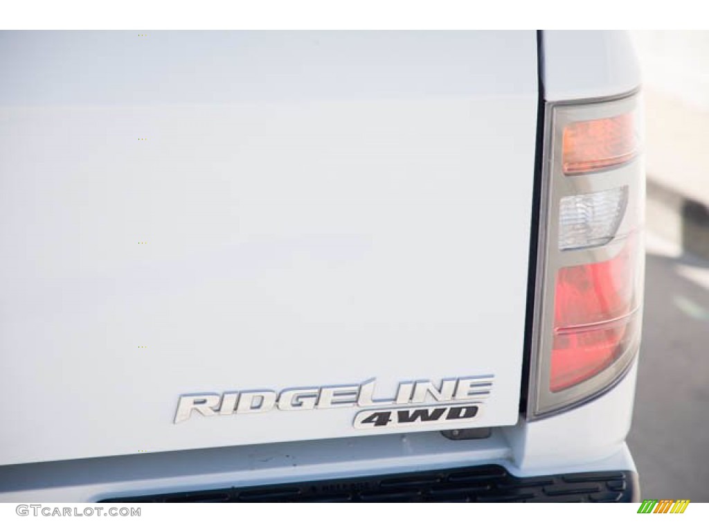 2007 Ridgeline RTS - White / Black photo #11