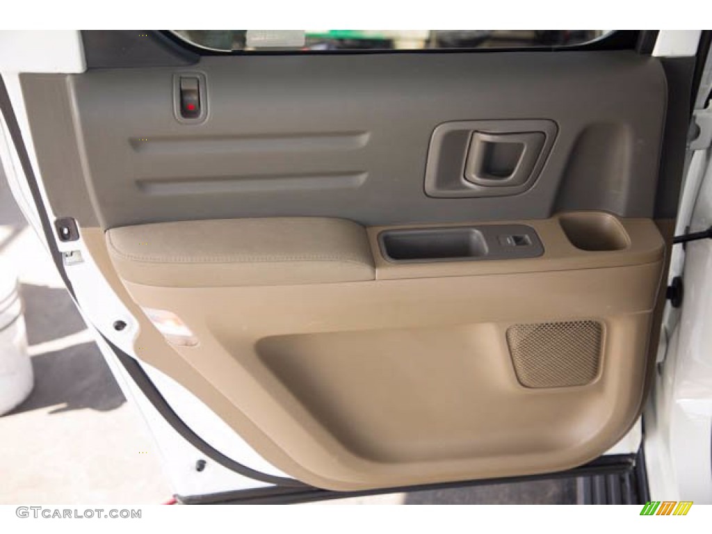 2007 Ridgeline RTS - White / Black photo #27