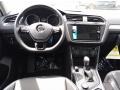 Pure White - Tiguan SE 4Motion Photo No. 3
