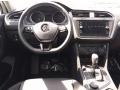 Pure White - Tiguan SE 4Motion Photo No. 3