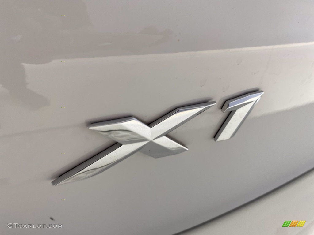 2018 X1 sDrive28i - Alpine White / Black photo #11
