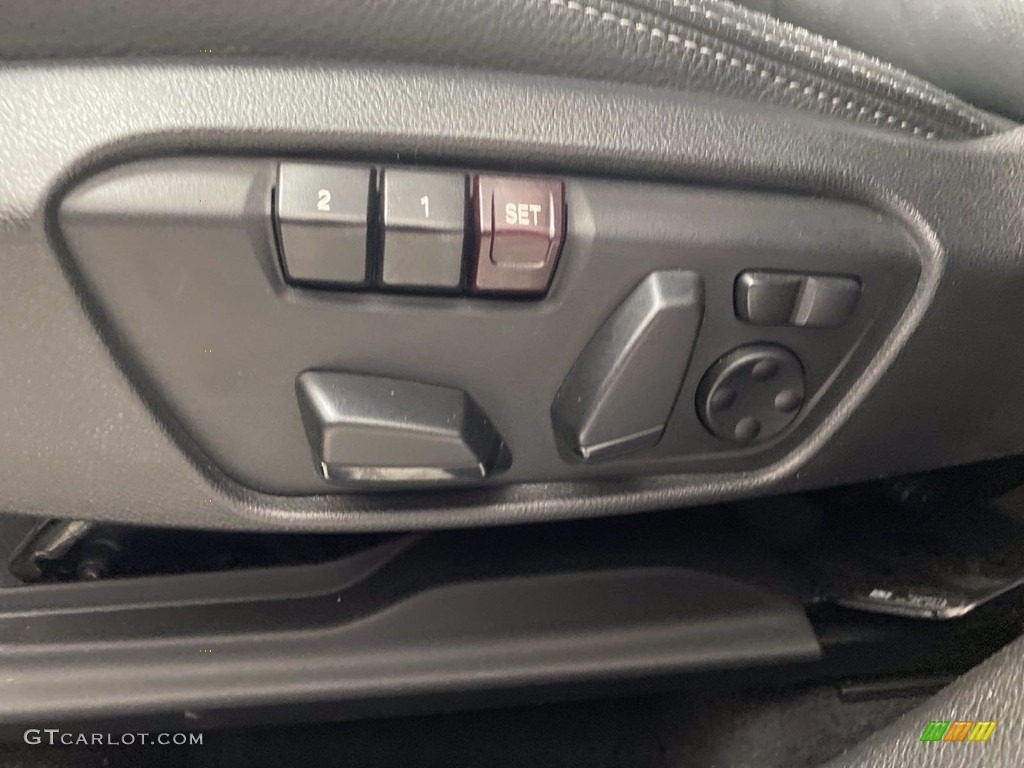 2018 X1 sDrive28i - Alpine White / Black photo #15