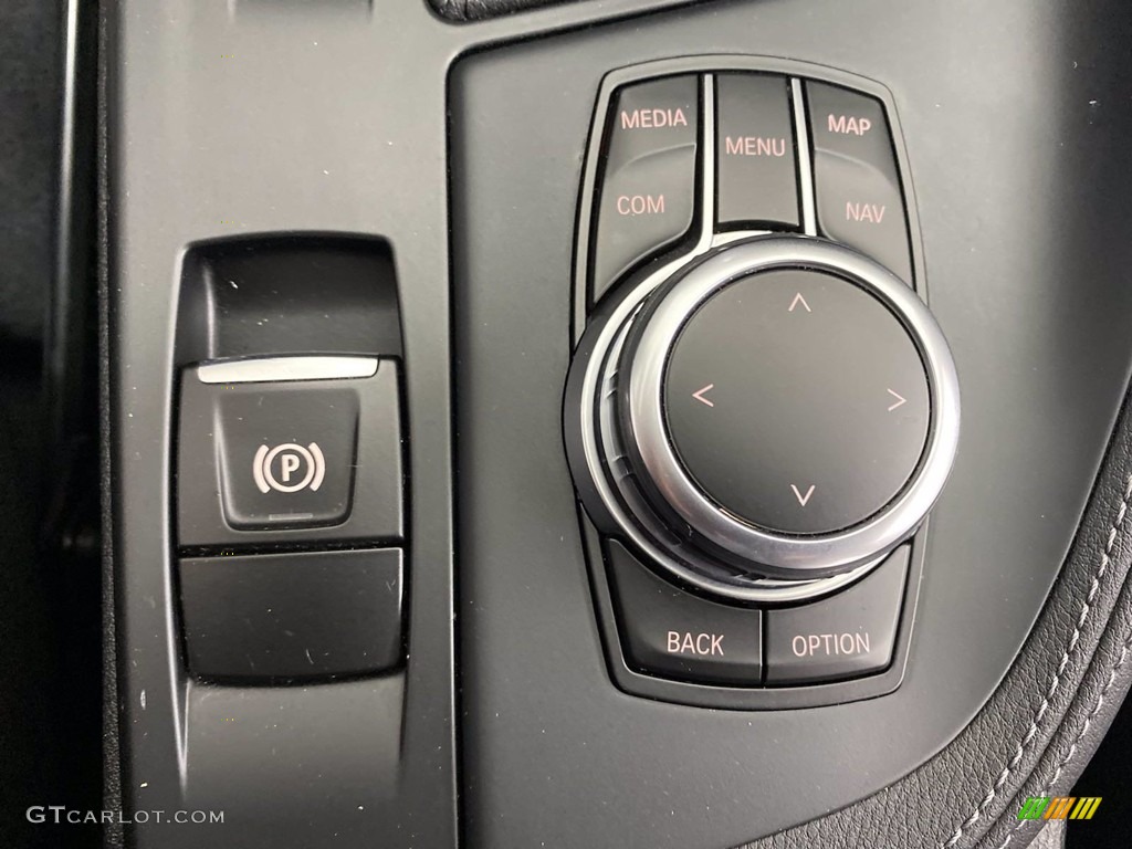 2018 X1 sDrive28i - Alpine White / Black photo #29