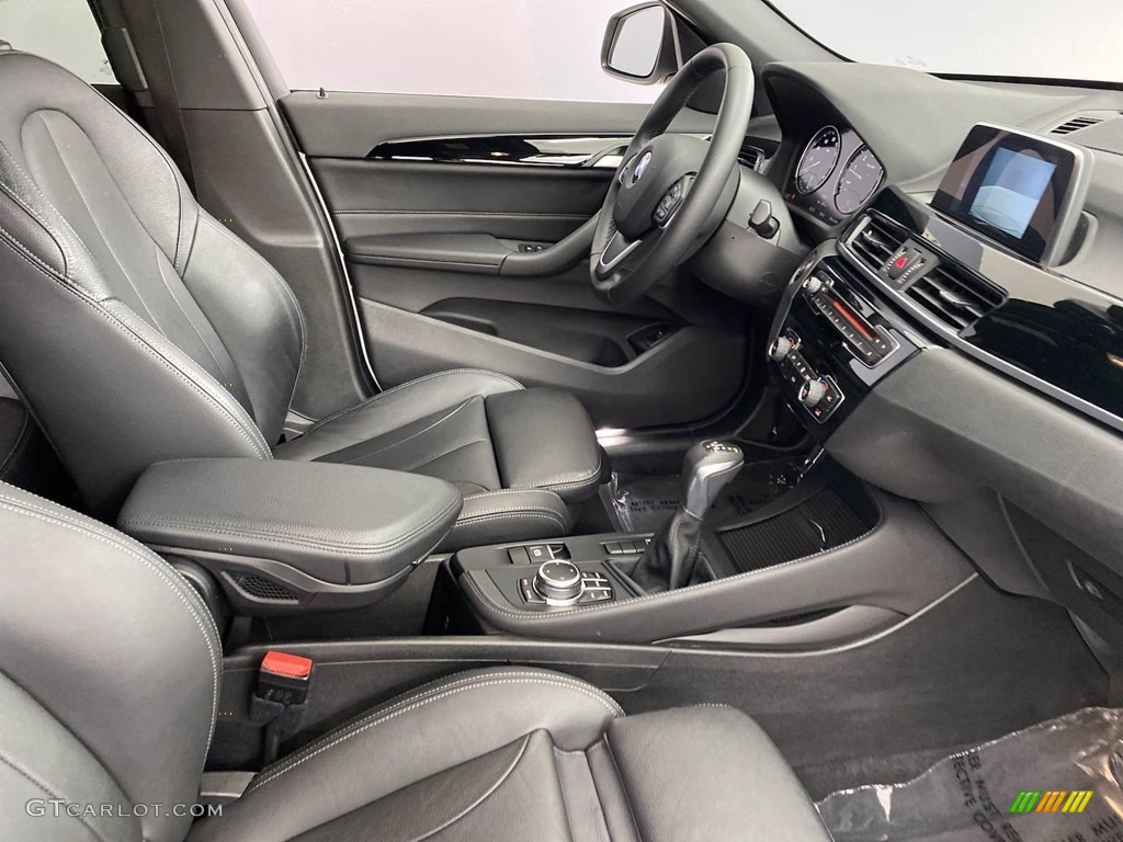 2018 X1 sDrive28i - Alpine White / Black photo #32