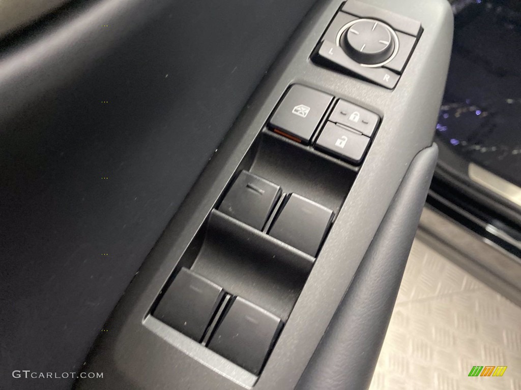 2017 NX 200t - Obsidian / Black photo #14