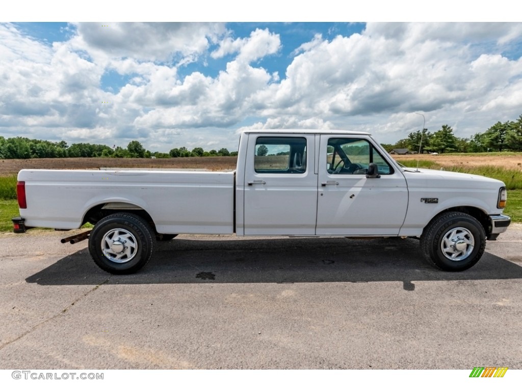 1997 F350 XL Crew Cab - Oxford White / Royal Blue photo #3