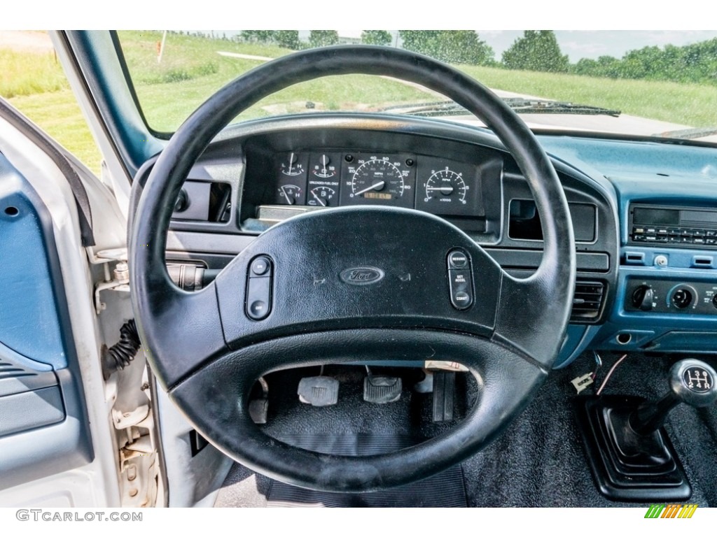 1997 F350 XL Crew Cab - Oxford White / Royal Blue photo #35