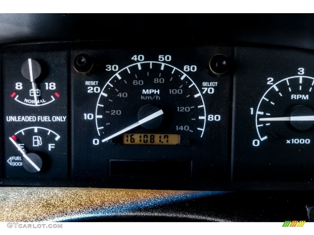 1997 F350 XL Crew Cab - Oxford White / Royal Blue photo #39