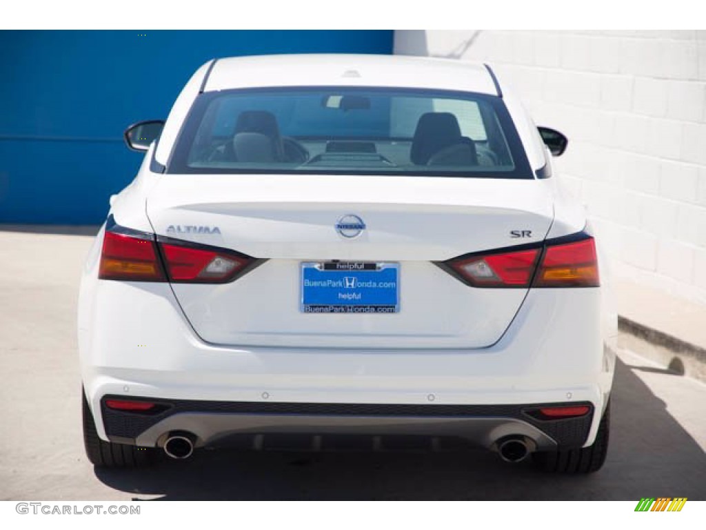 2020 Altima SR - Glacier White / Charcoal photo #9