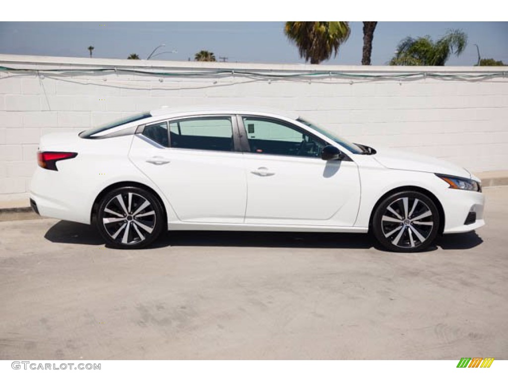 2020 Altima SR - Glacier White / Charcoal photo #12