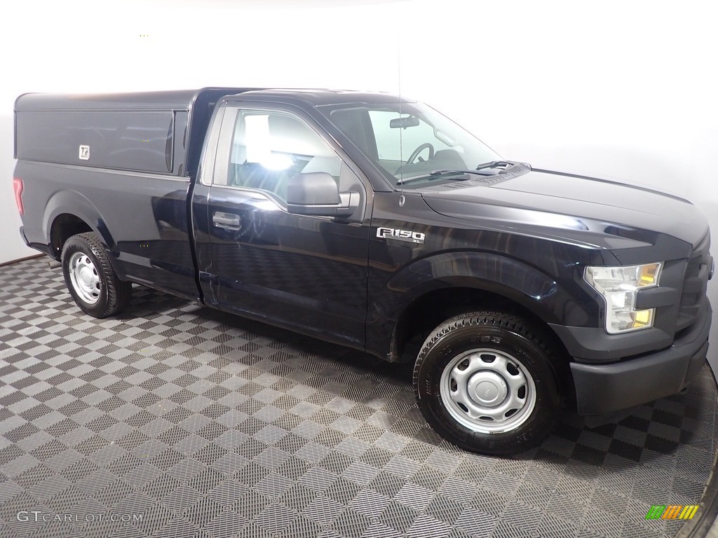 2016 F150 XL Regular Cab 4x4 - Shadow Black / Medium Earth Gray photo #3
