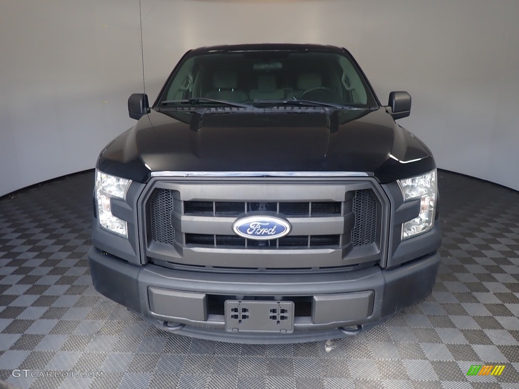 2016 F150 XL Regular Cab 4x4 - Shadow Black / Medium Earth Gray photo #5