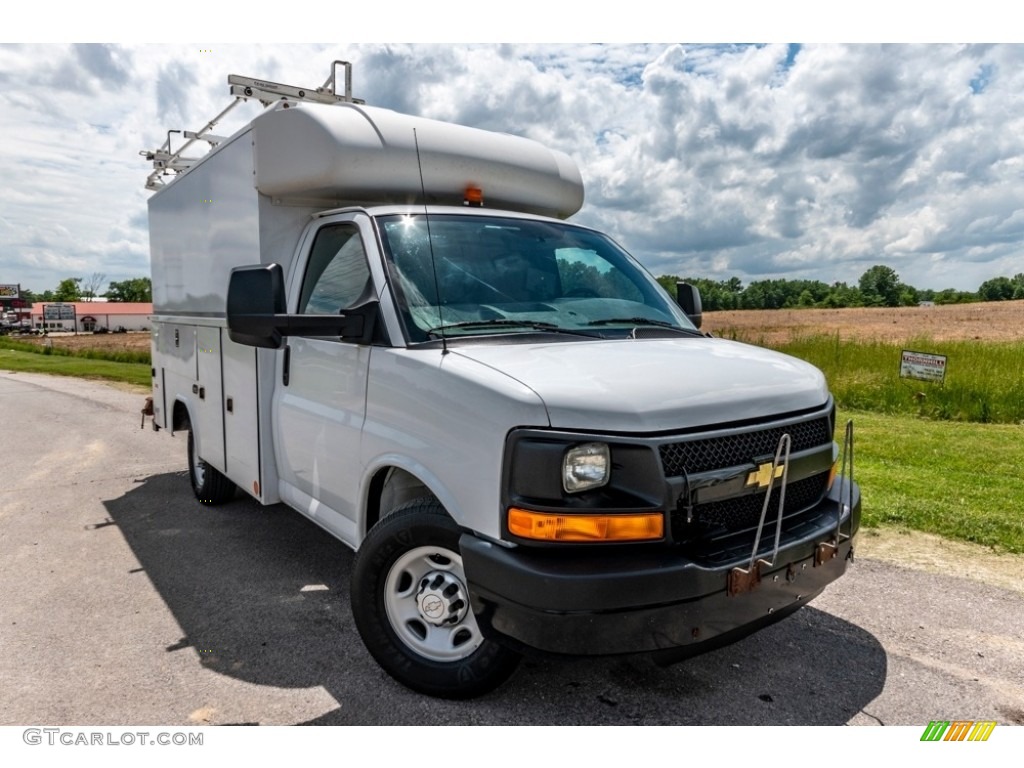 2015 Express Cutaway 3500 Utility Van - Summit White / Medium Pewter photo #1