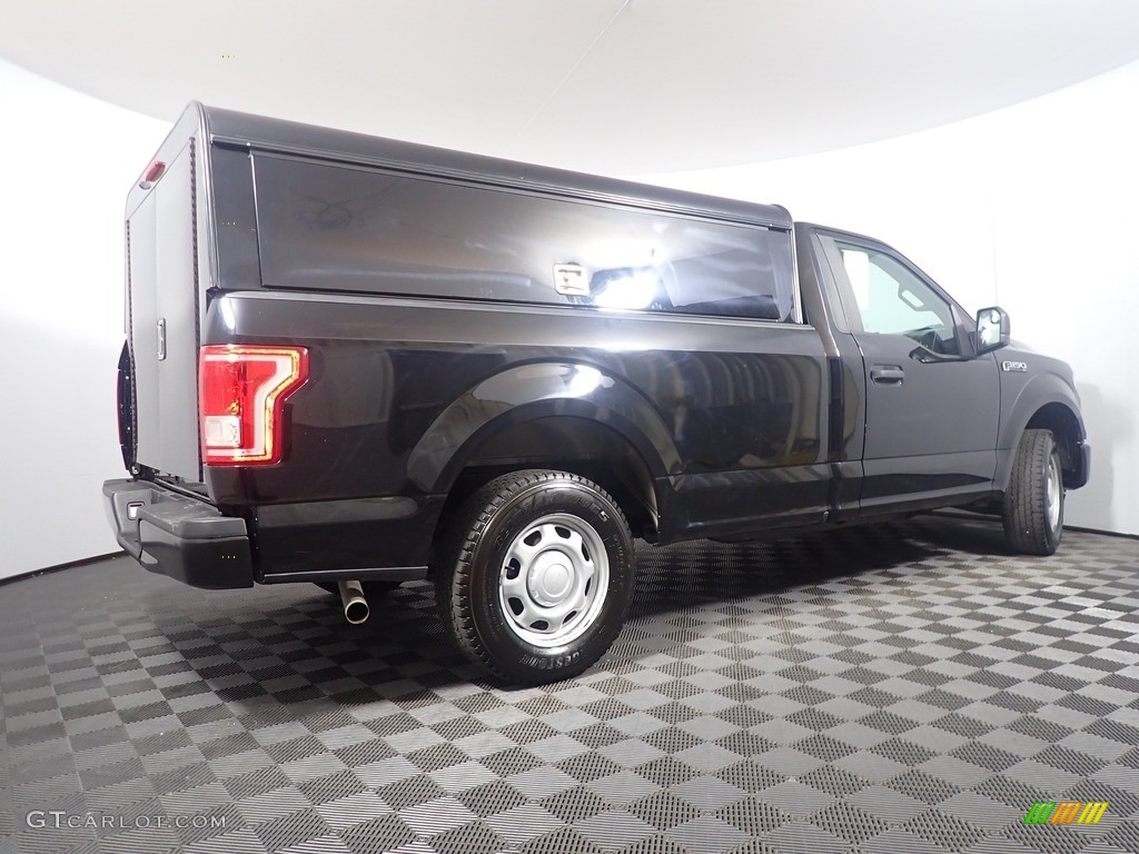 2016 F150 XL Regular Cab 4x4 - Shadow Black / Medium Earth Gray photo #15