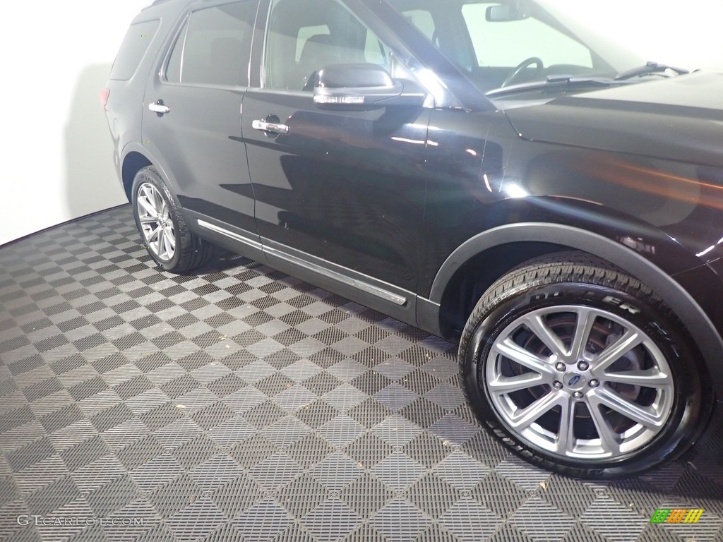 2016 Explorer Limited 4WD - Shadow Black / Ebony Black photo #7