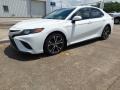 2019 Super White Toyota Camry SE  photo #2
