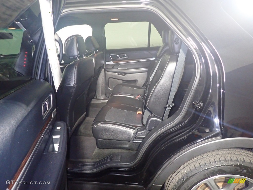 2016 Explorer Limited 4WD - Shadow Black / Ebony Black photo #39