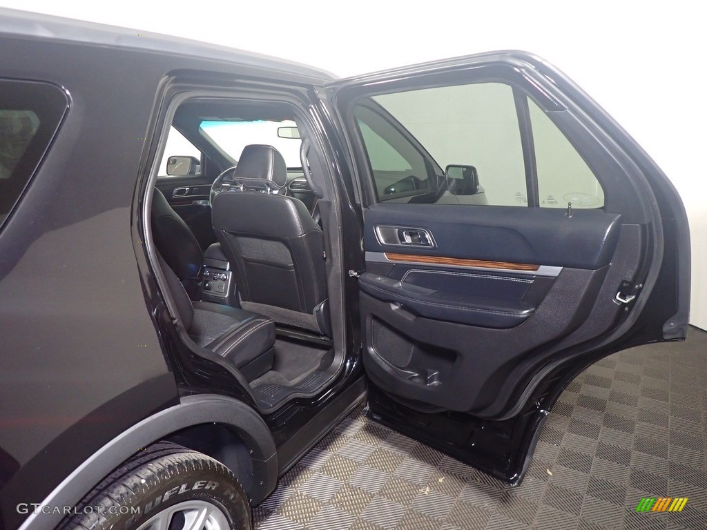 2016 Explorer Limited 4WD - Shadow Black / Ebony Black photo #41