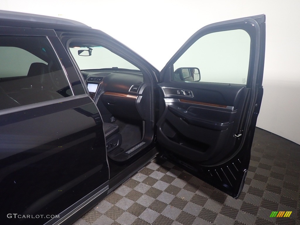 2016 Explorer Limited 4WD - Shadow Black / Ebony Black photo #43