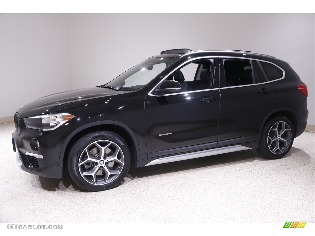 2018 X1 xDrive28i - Jet Black / Black photo #3