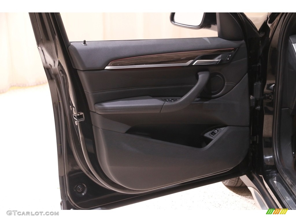 2018 X1 xDrive28i - Jet Black / Black photo #4