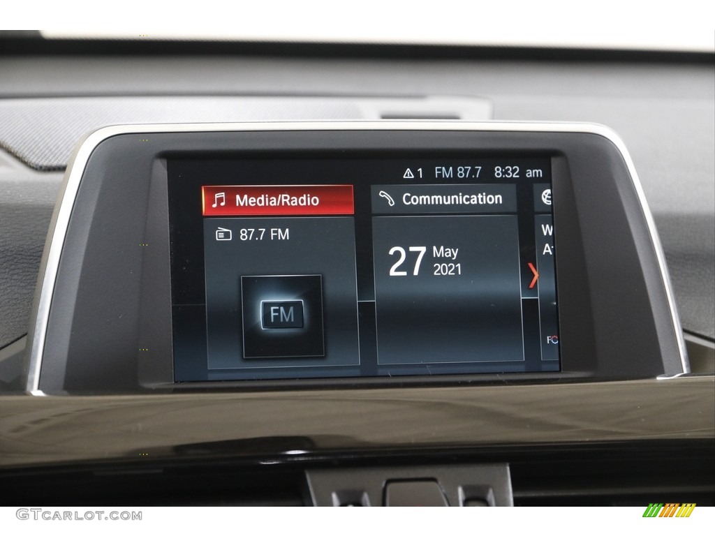 2018 X1 xDrive28i - Jet Black / Black photo #10