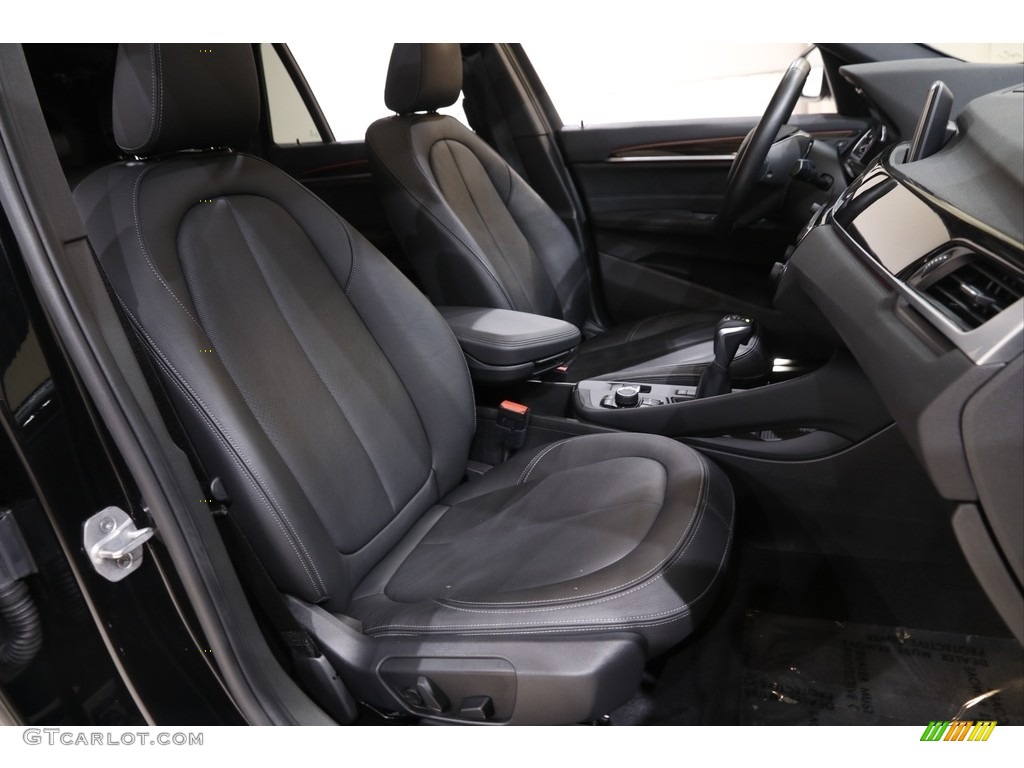 2018 X1 xDrive28i - Jet Black / Black photo #18