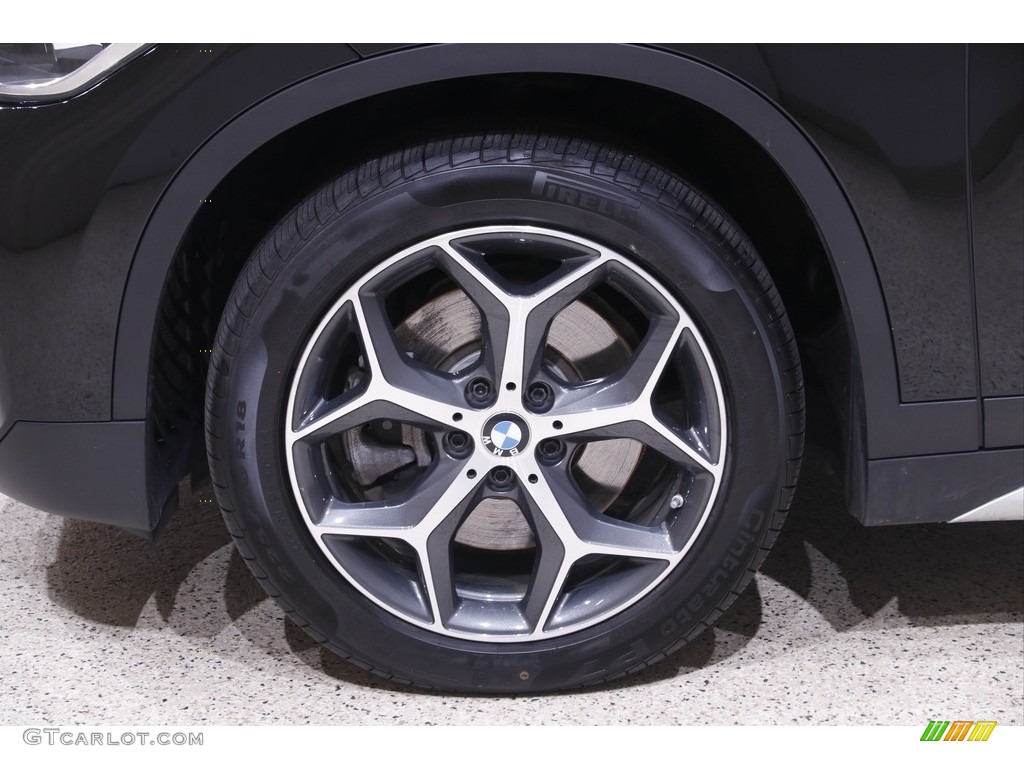 2018 X1 xDrive28i - Jet Black / Black photo #23