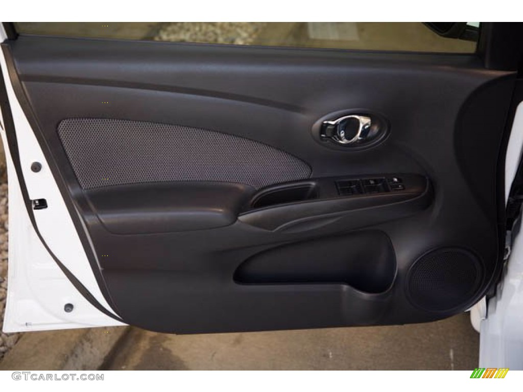 2016 Nissan Versa SV Sedan Charcoal Door Panel Photo #142093359